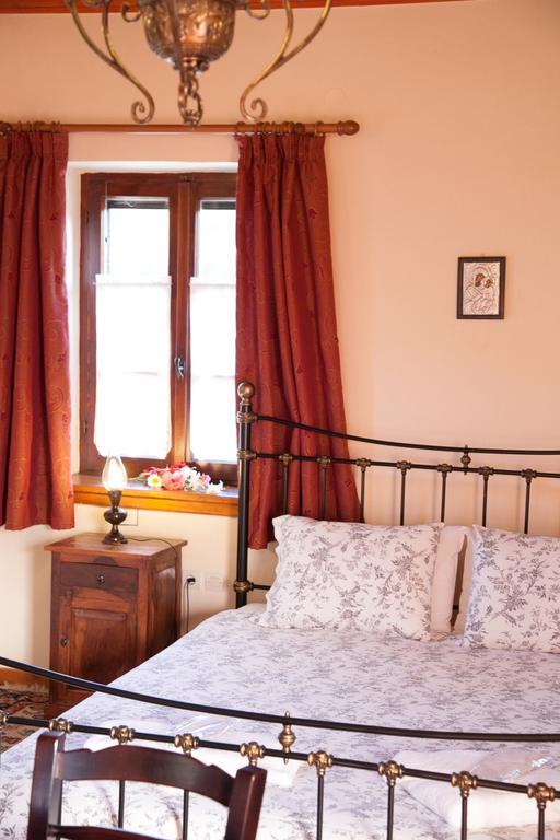 Hotel Machalas Кипи Экстерьер фото